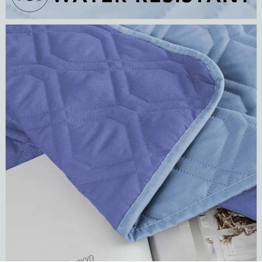 Reversible Blue Pet-Friendly Quilted Bed Cover